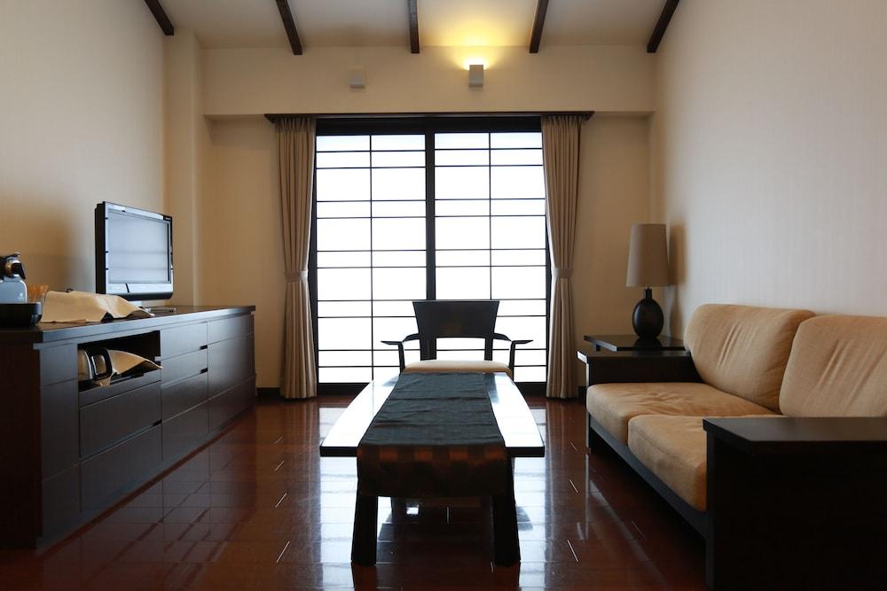 โฮเต็ล ชิรากิคู Hotel เบ็ปปุ ภายนอก รูปภาพ