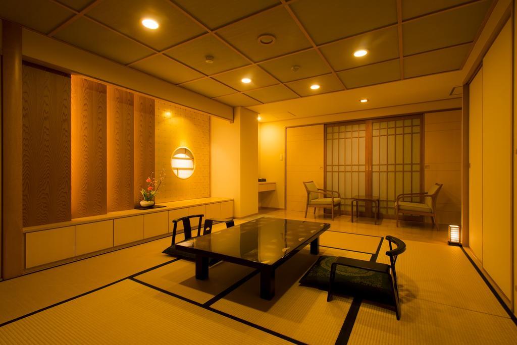 โฮเต็ล ชิรากิคู Hotel เบ็ปปุ ภายนอก รูปภาพ