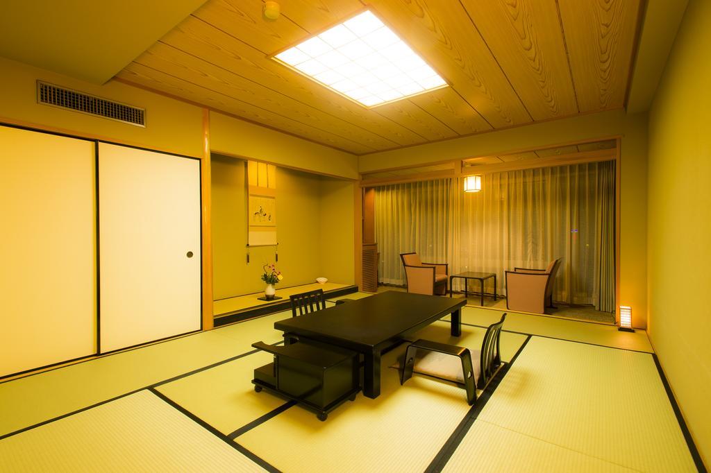 โฮเต็ล ชิรากิคู Hotel เบ็ปปุ ภายนอก รูปภาพ